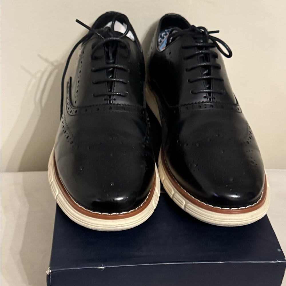 Elegant Black Leather Derby Shoes
